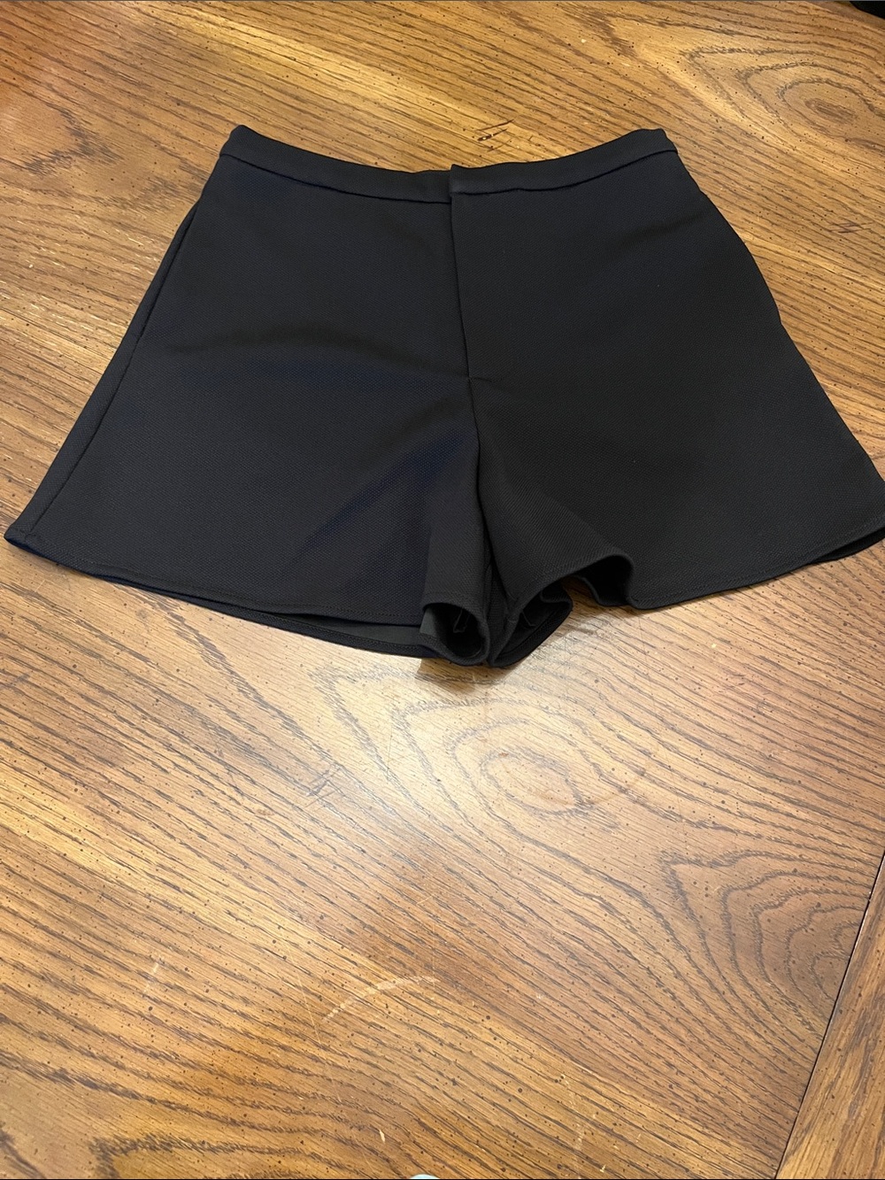Hyacinth House Hallie shorts, size extra small